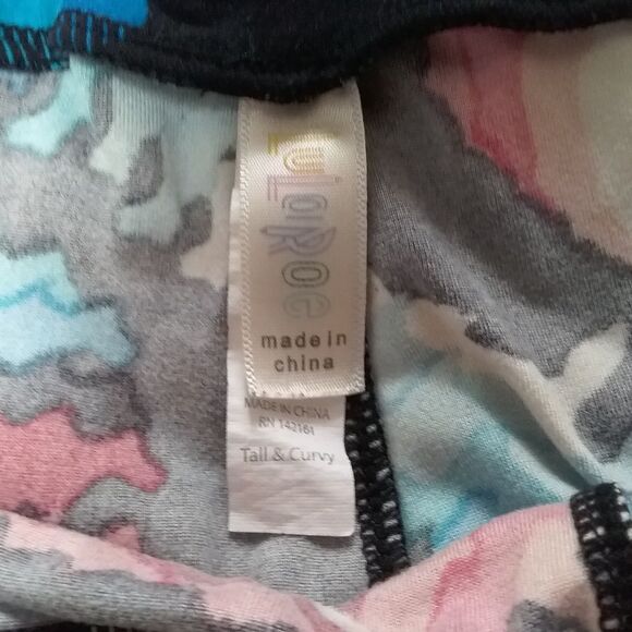 LuLaRoe LLR TC Leggings Patriotic American Abstract USA Map Shape Pattern - Picture 4 of 5